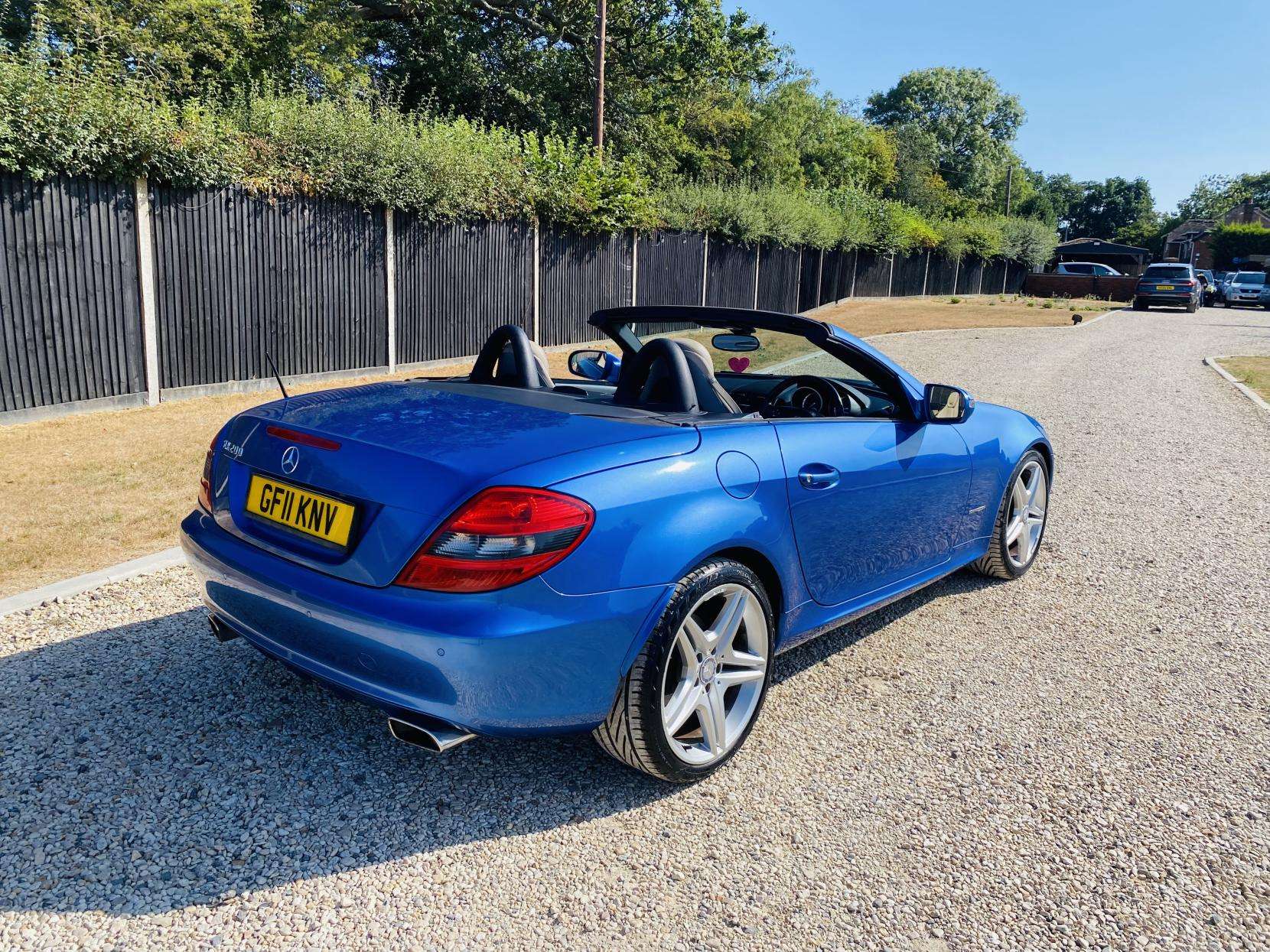 2011 MERCEDES-BENZ SLK 2011 MERCEDES-BENZ SLK
