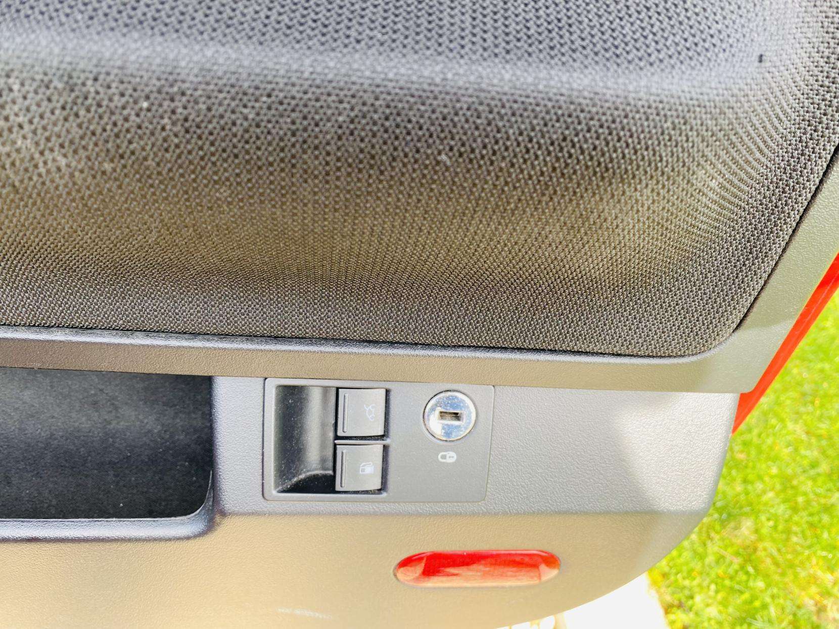 2009 VOLKSWAGEN BEETLE 2009 VOLKSWAGEN BEETLE