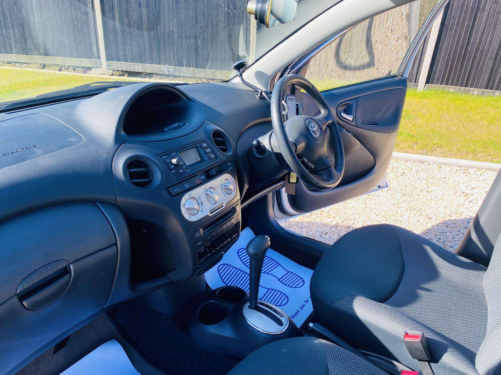 2005 TOYOTA YARIS 2005 TOYOTA YARIS