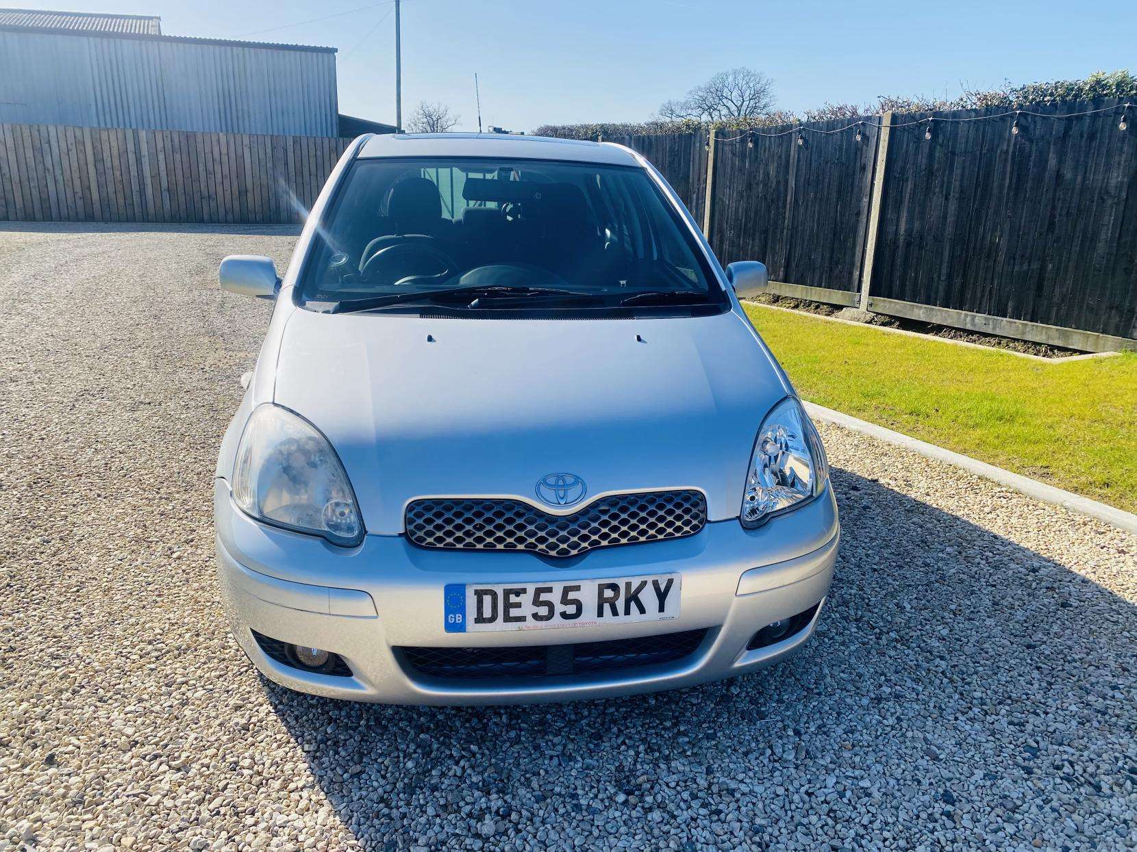 A 2005 TOYOTA YARIS 1.3 VVT-i T Spirit Hatchback 5dr Petrol Automatic (150 g/km, 85 bhp) A 2005 TOYOTA YARIS 1.3 VVT-i T Spirit Hatchback 5dr Petrol Automatic (150 g/km, 85 bhp)
