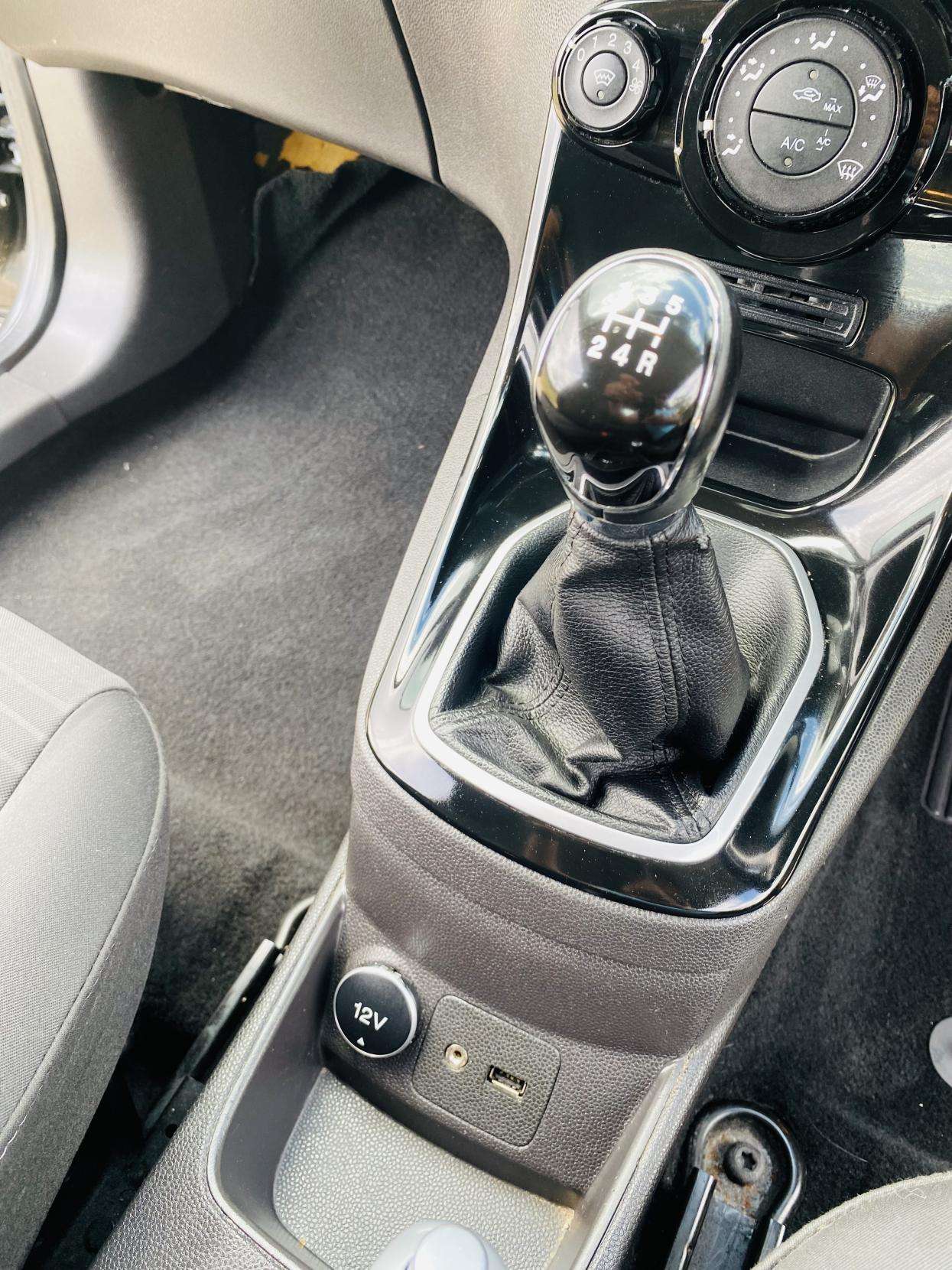 2014 FORD FIESTA 2014 FORD FIESTA