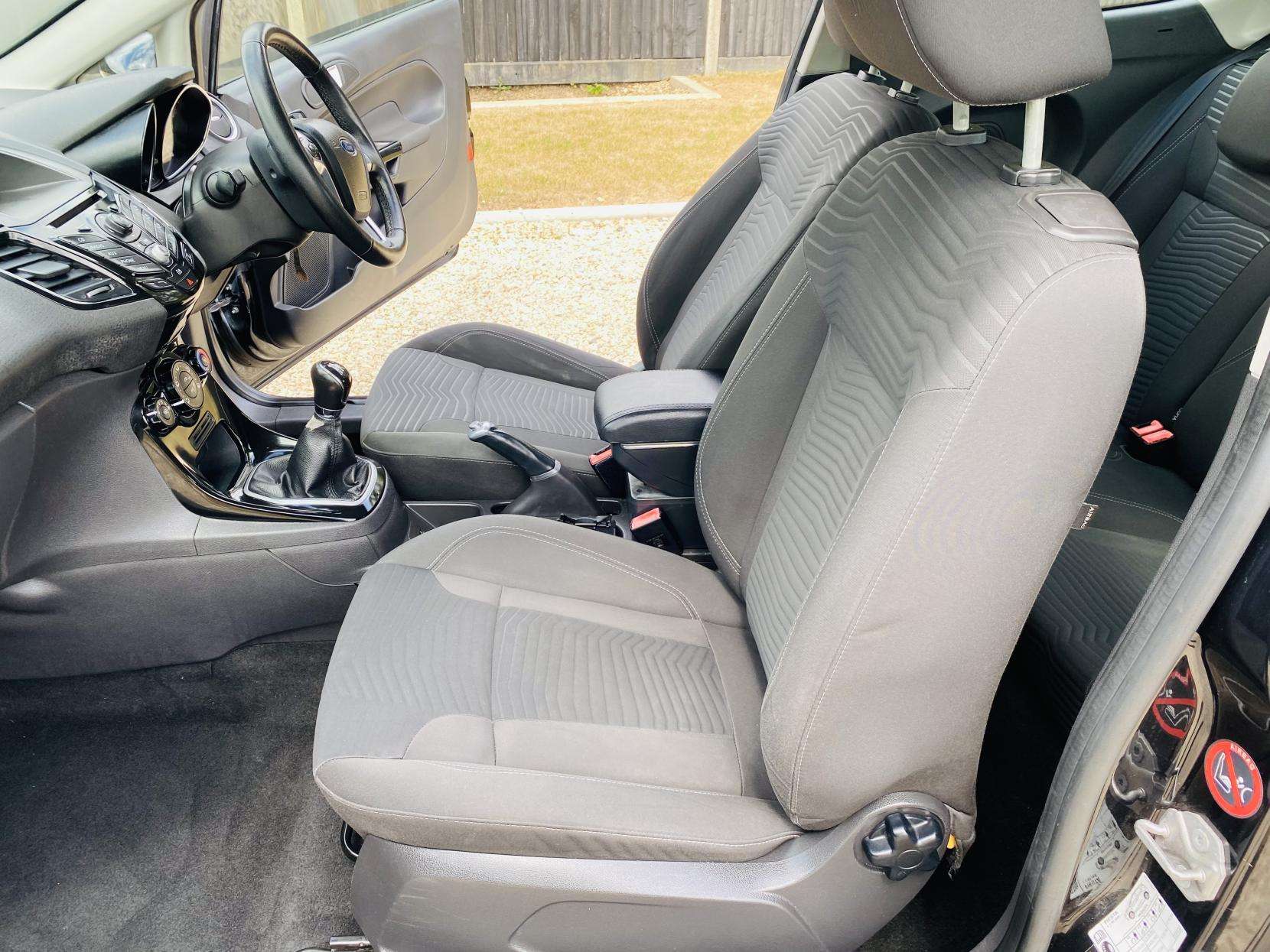2014 FORD FIESTA 2014 FORD FIESTA