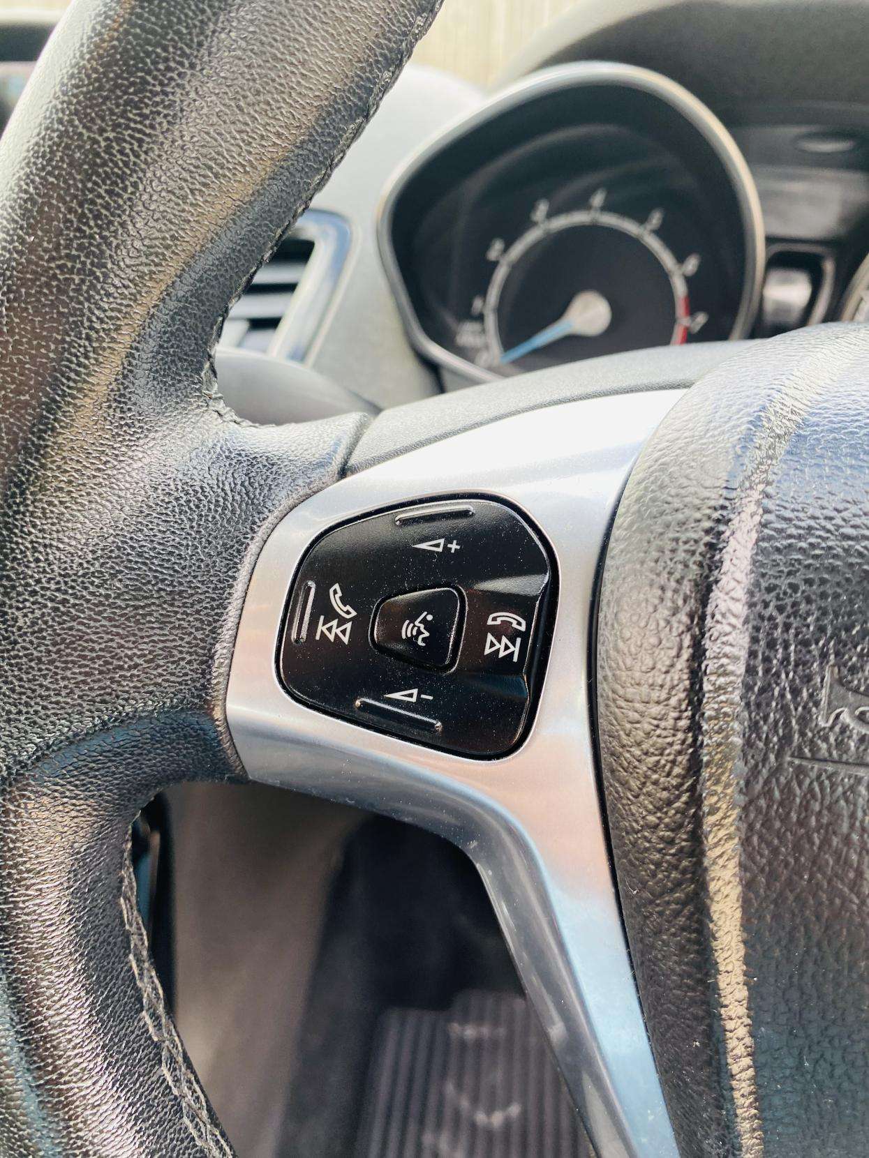 2014 FORD FIESTA 2014 FORD FIESTA
