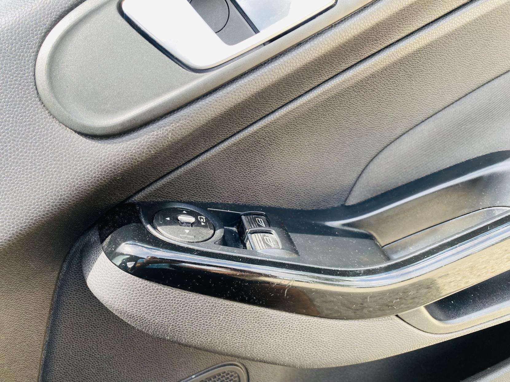 2014 FORD FIESTA 2014 FORD FIESTA