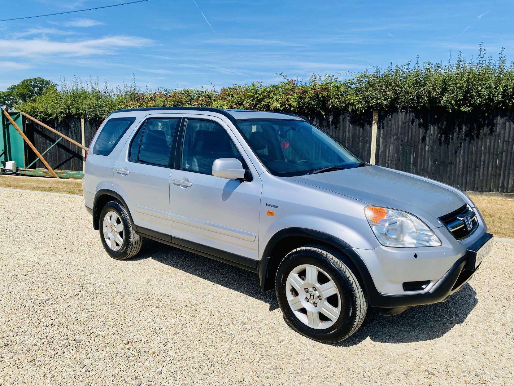 A 2002 HONDA CR-V 2.0 i-VTEC SE Executive SUV 5dr Petrol Automatic (220 g/km, 148 bhp) A 2002 HONDA CR-V 2.0 i-VTEC SE Executive SUV 5dr Petrol Automatic (220 g/km, 148 bhp)