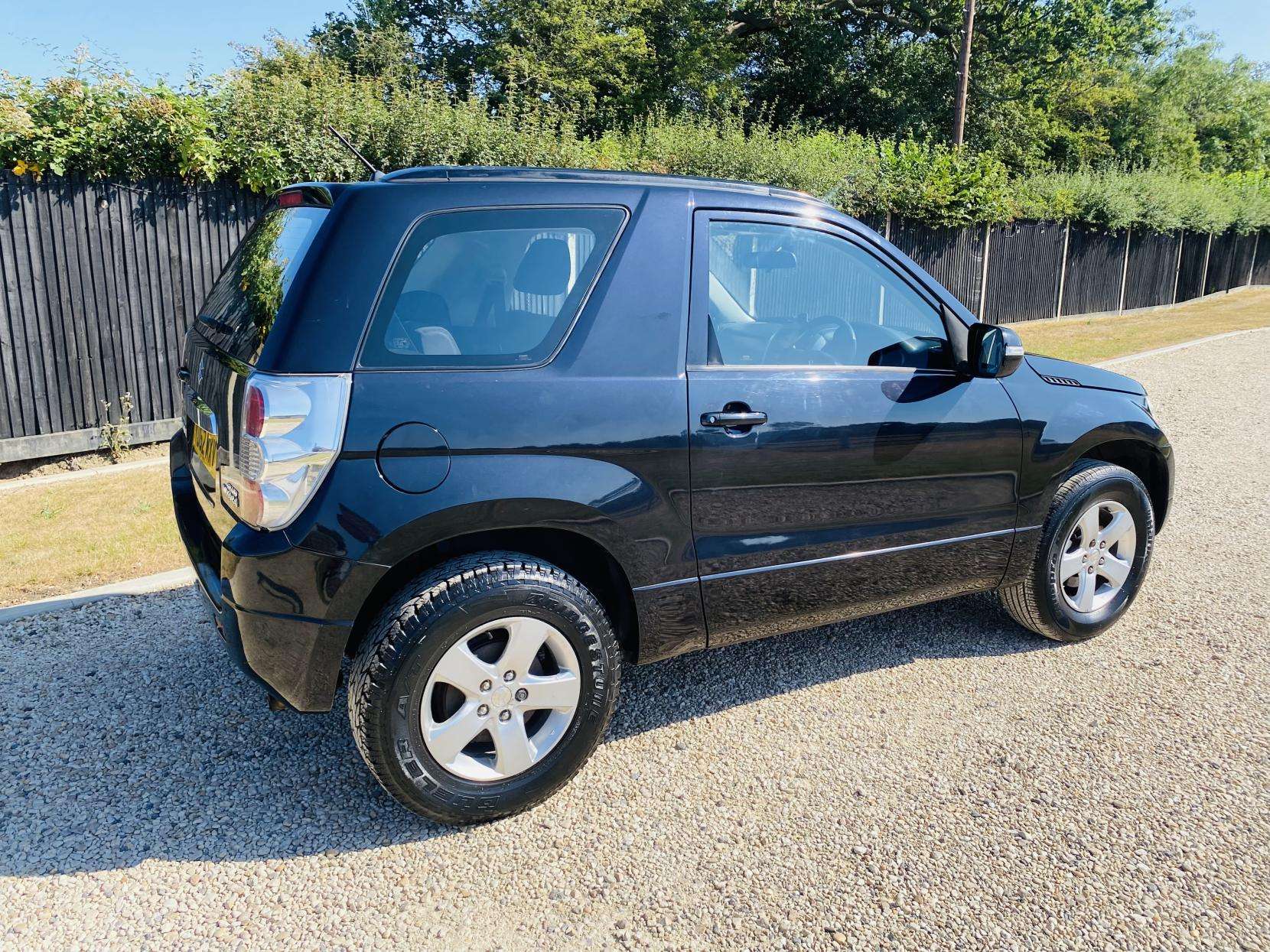 A 2012 SUZUKI GRAND VITARA 1.6 VVT SZ3 SUV 3dr Petrol Manual 4WD Euro 5 (106 ps) A 2012 SUZUKI GRAND VITARA 1.6 VVT SZ3 SUV 3dr Petrol Manual 4WD Euro 5 (106 ps)