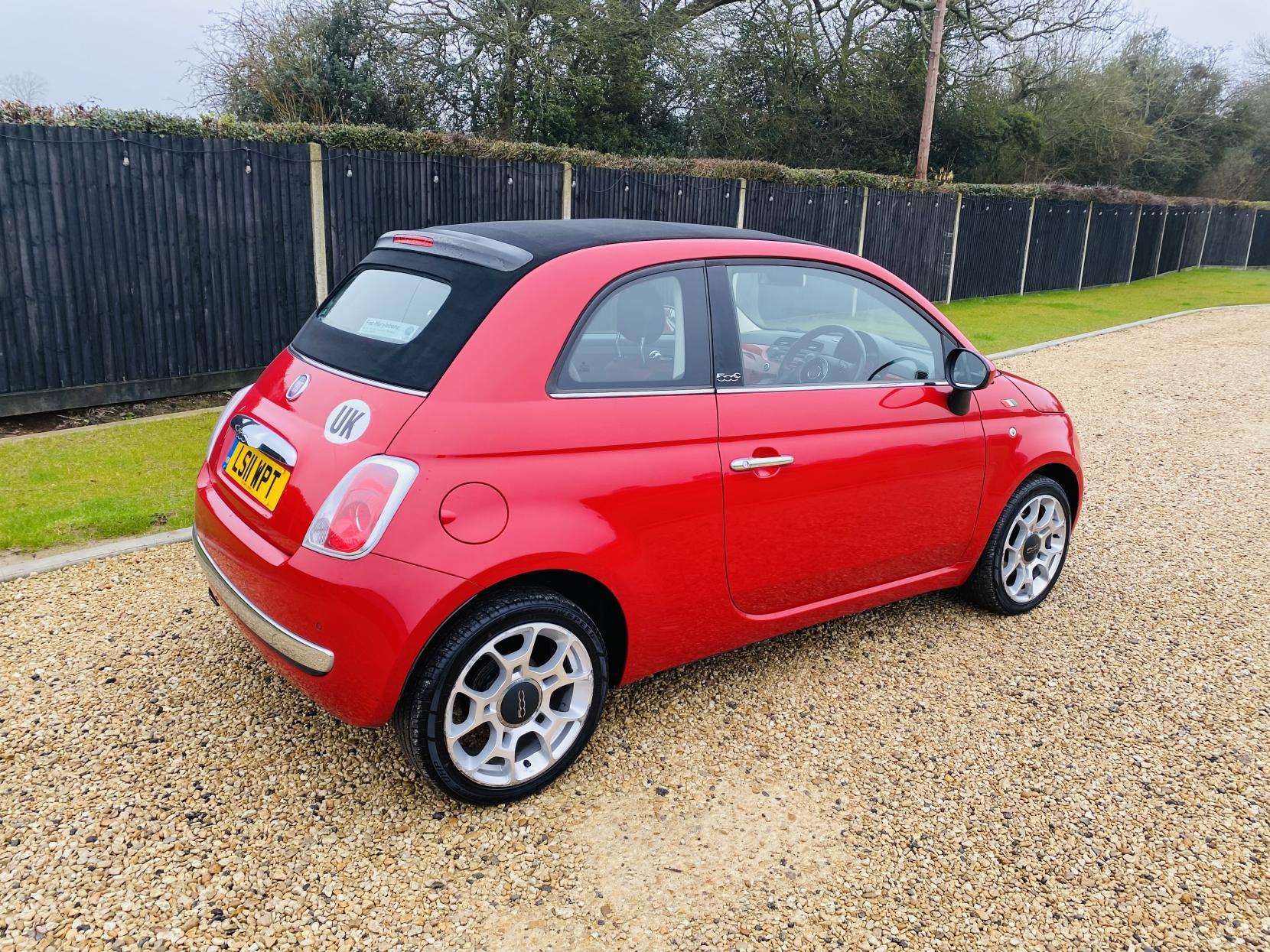 2011 FIAT 500C 2011 FIAT 500C