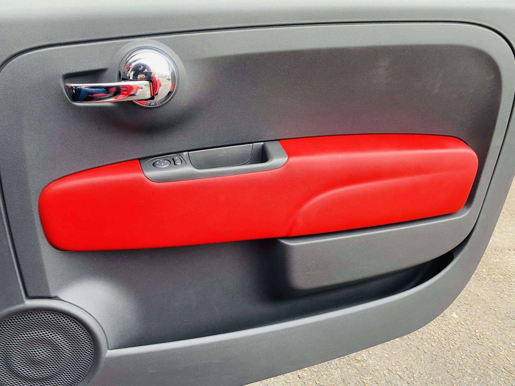 2011 FIAT 500C 2011 FIAT 500C