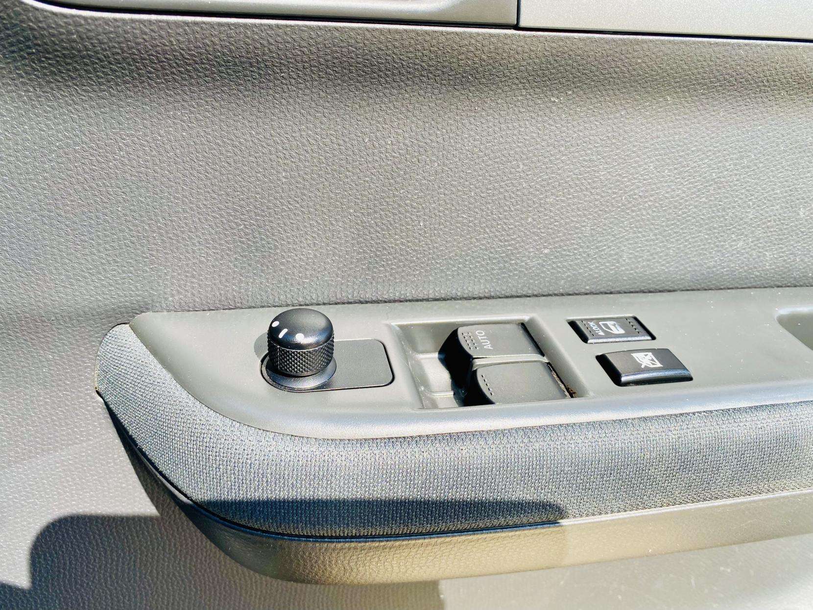 2009 SUZUKI SWIFT 2009 SUZUKI SWIFT