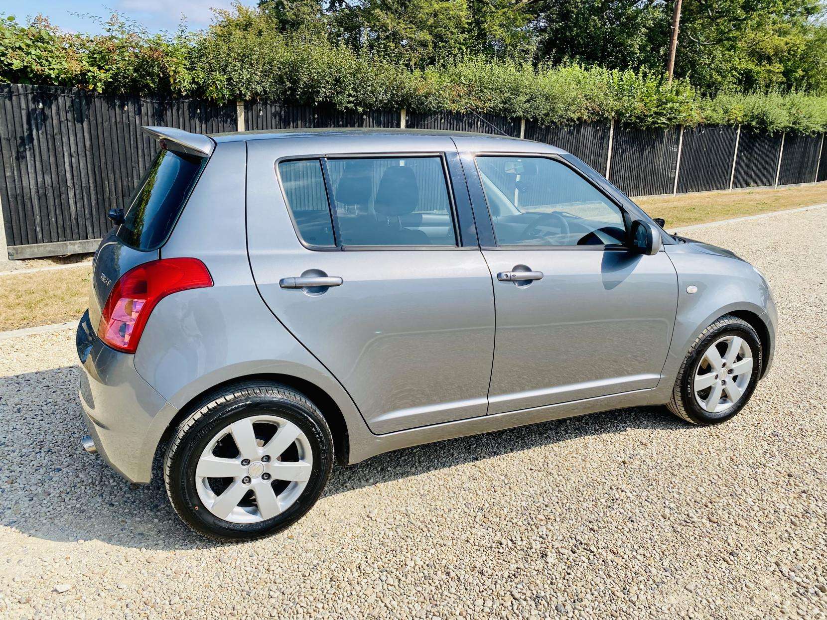 2009 SUZUKI SWIFT 2009 SUZUKI SWIFT