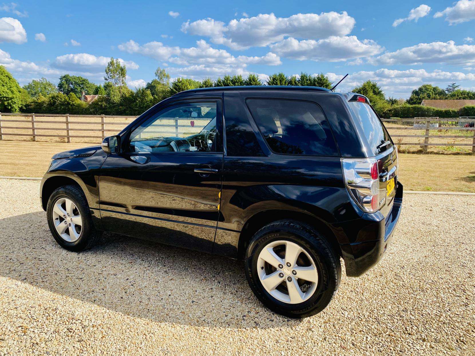 2011 SUZUKI GRAND VITARA 2011 SUZUKI GRAND VITARA