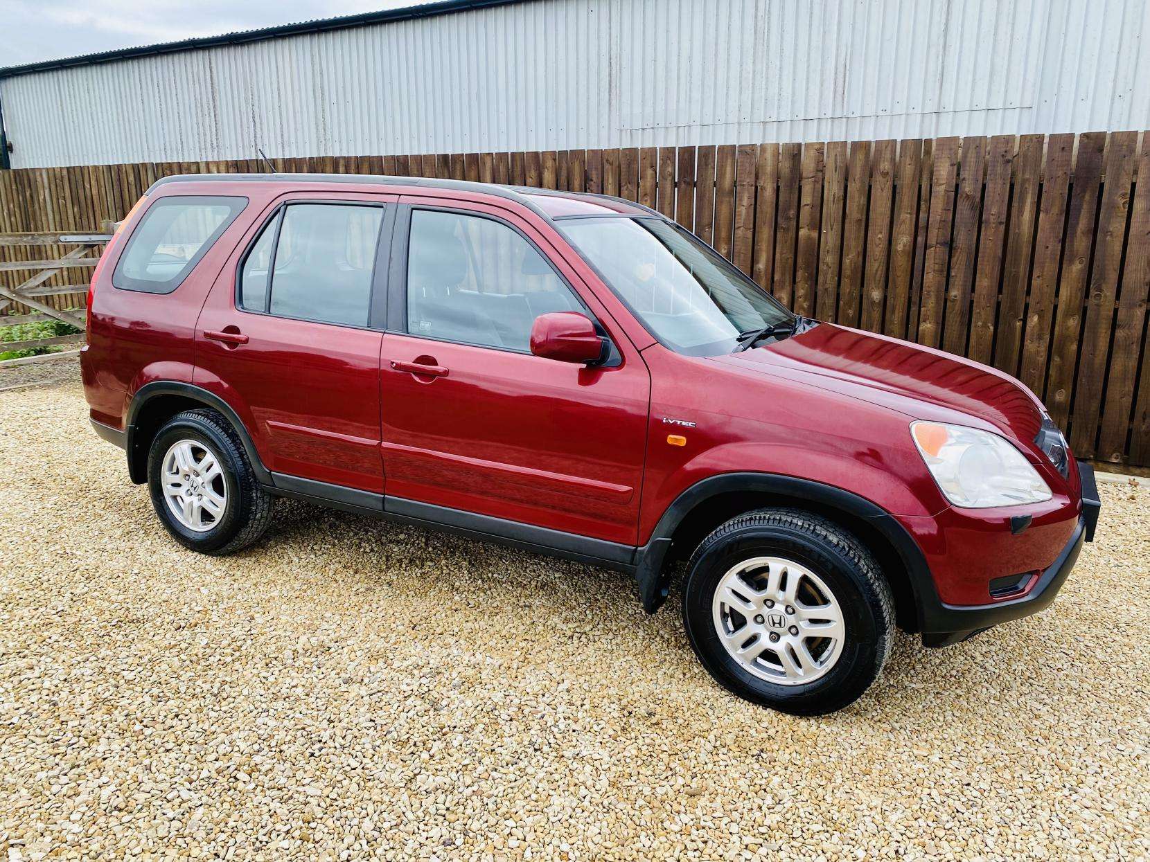 A 2003 HONDA CR-V 2.0 i-VTEC SE Sport SUV 5dr Petrol Manual (216 g/km, 148 bhp) A 2003 HONDA CR-V 2.0 i-VTEC SE Sport SUV 5dr Petrol Manual (216 g/km, 148 bhp)