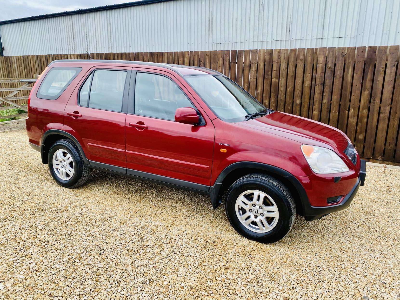 A 2003 HONDA CR-V 2.0 i-VTEC SE Sport SUV 5dr Petrol Manual (216 g/km, 148 bhp) A 2003 HONDA CR-V 2.0 i-VTEC SE Sport SUV 5dr Petrol Manual (216 g/km, 148 bhp)