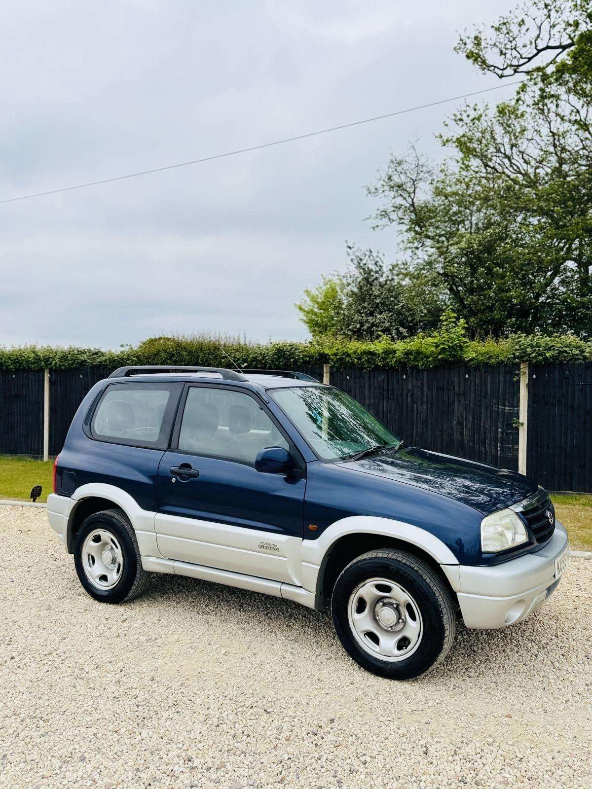 A 2005 SUZUKI GRAND VITARA 1.6 SE Estate 3dr Petrol Manual (193 g/km, 92 bhp) A 2005 SUZUKI GRAND VITARA 1.6 SE Estate 3dr Petrol Manual (193 g/km, 92 bhp)