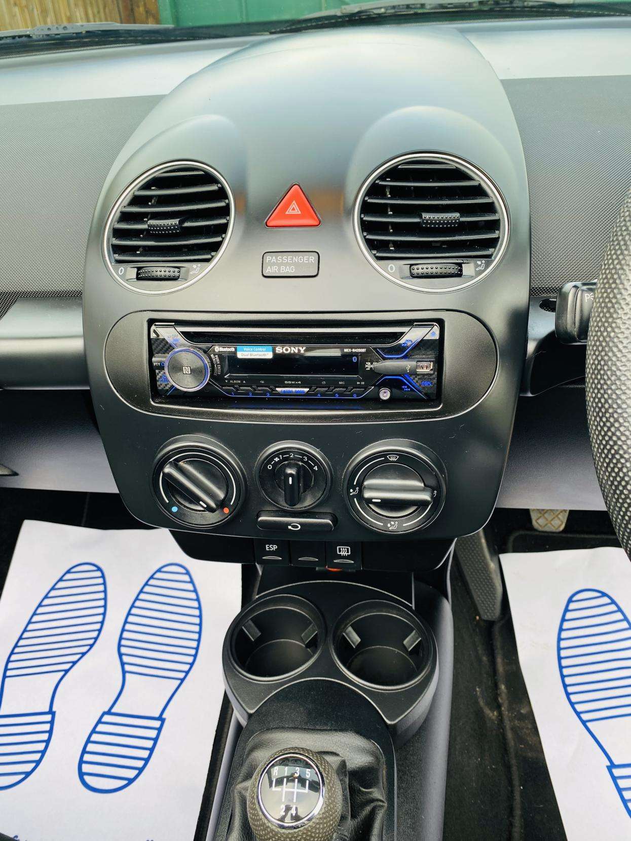 2011 VOLKSWAGEN BEETLE 2011 VOLKSWAGEN BEETLE