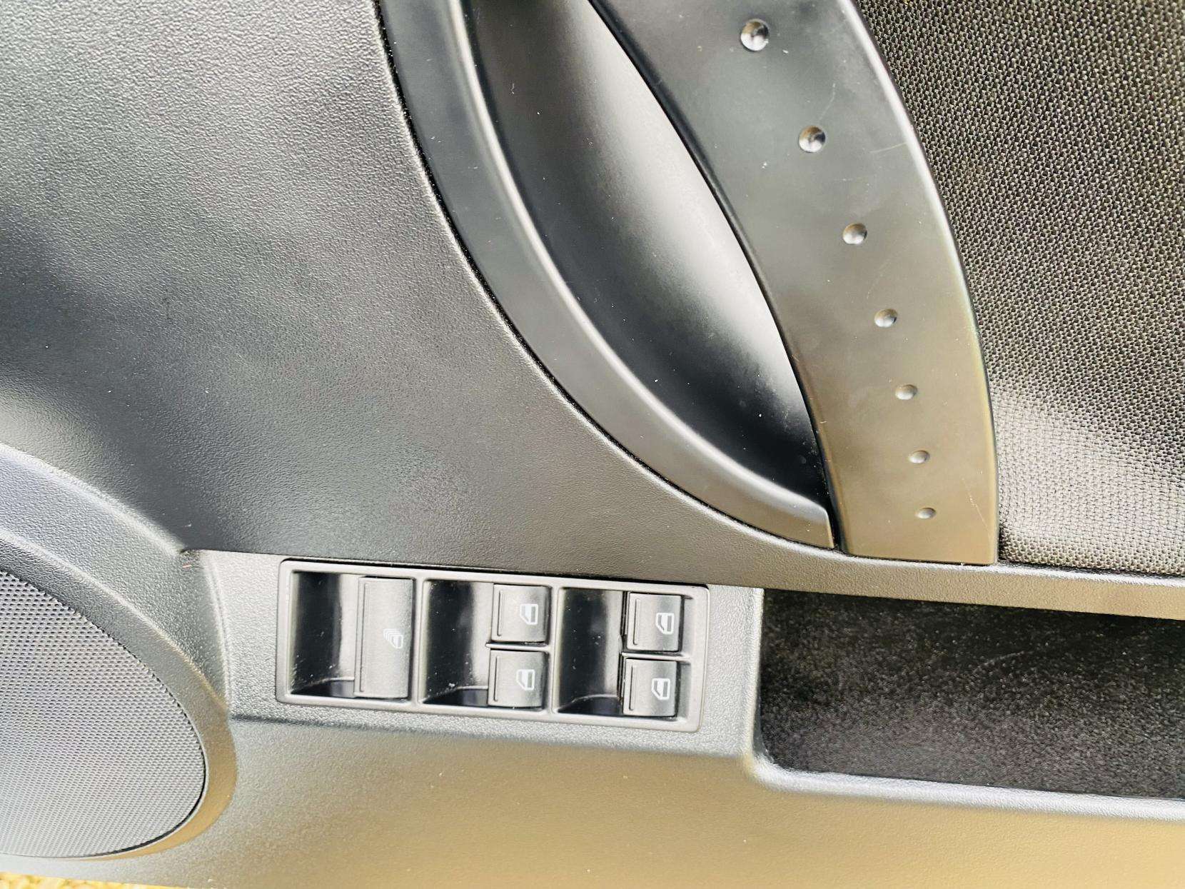 2011 VOLKSWAGEN BEETLE 2011 VOLKSWAGEN BEETLE