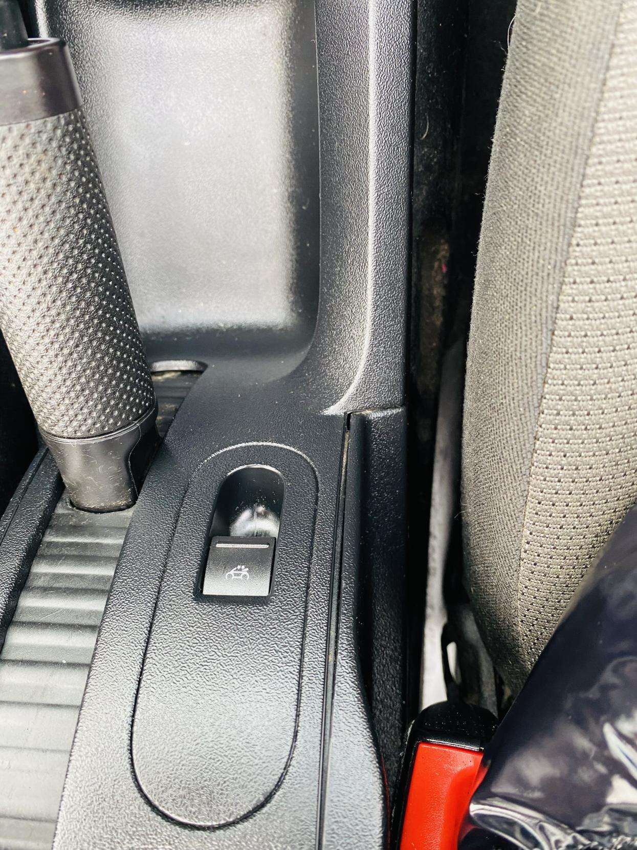 2011 VOLKSWAGEN BEETLE 2011 VOLKSWAGEN BEETLE