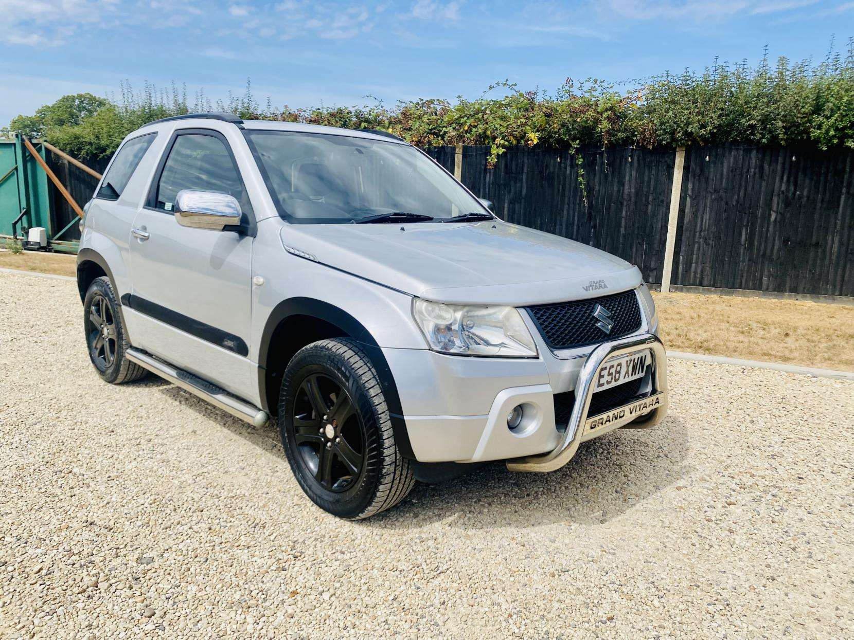 A 2008 SUZUKI GRAND VITARA 1.6 VVT SUV 3dr Petrol Manual 4WD Euro 4 (106 ps) A 2008 SUZUKI GRAND VITARA 1.6 VVT SUV 3dr Petrol Manual 4WD Euro 4 (106 ps)