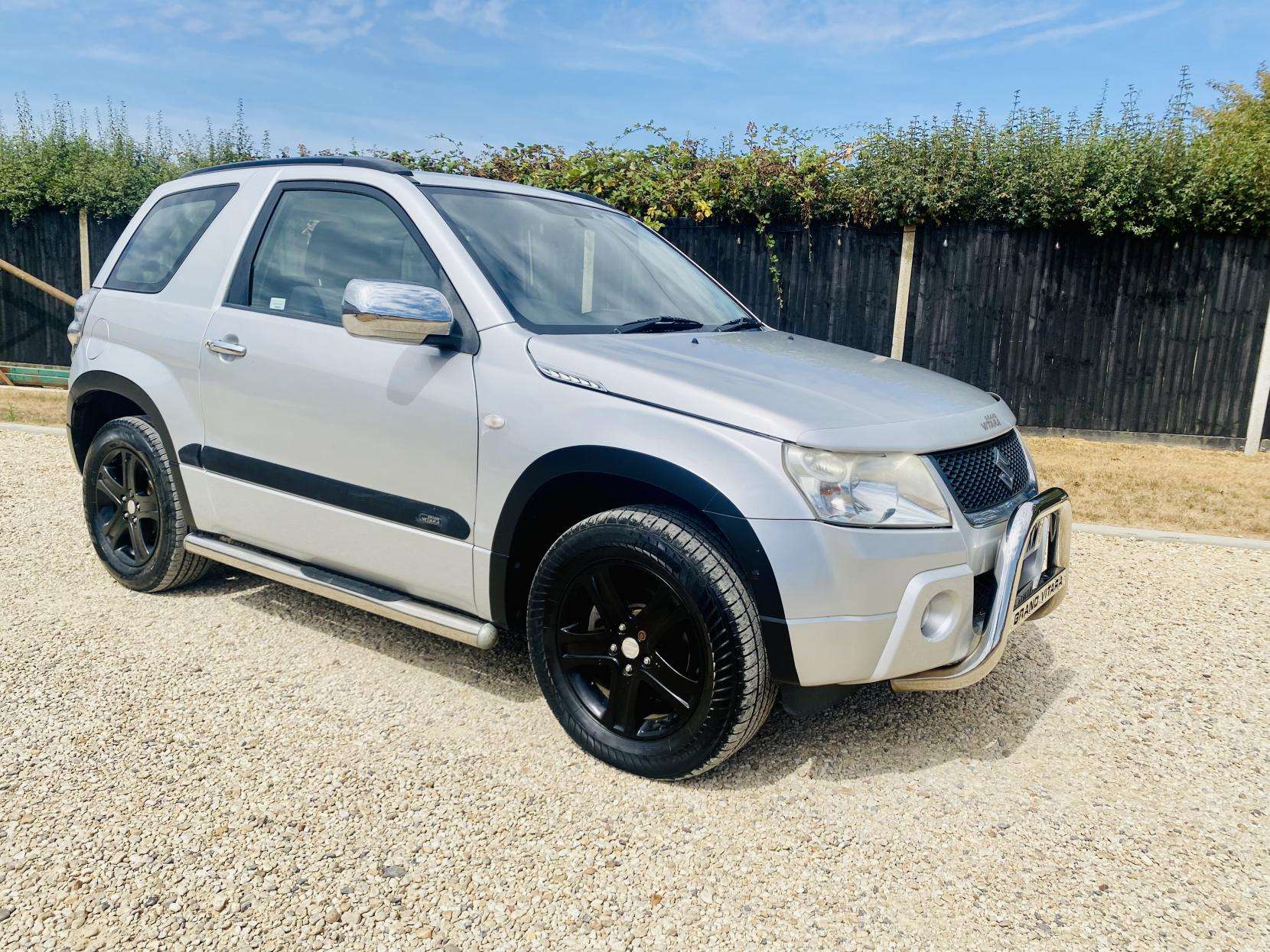 A 2008 SUZUKI GRAND VITARA 1.6 VVT SUV 3dr Petrol Manual 4WD Euro 4 (106 ps) A 2008 SUZUKI GRAND VITARA 1.6 VVT SUV 3dr Petrol Manual 4WD Euro 4 (106 ps)