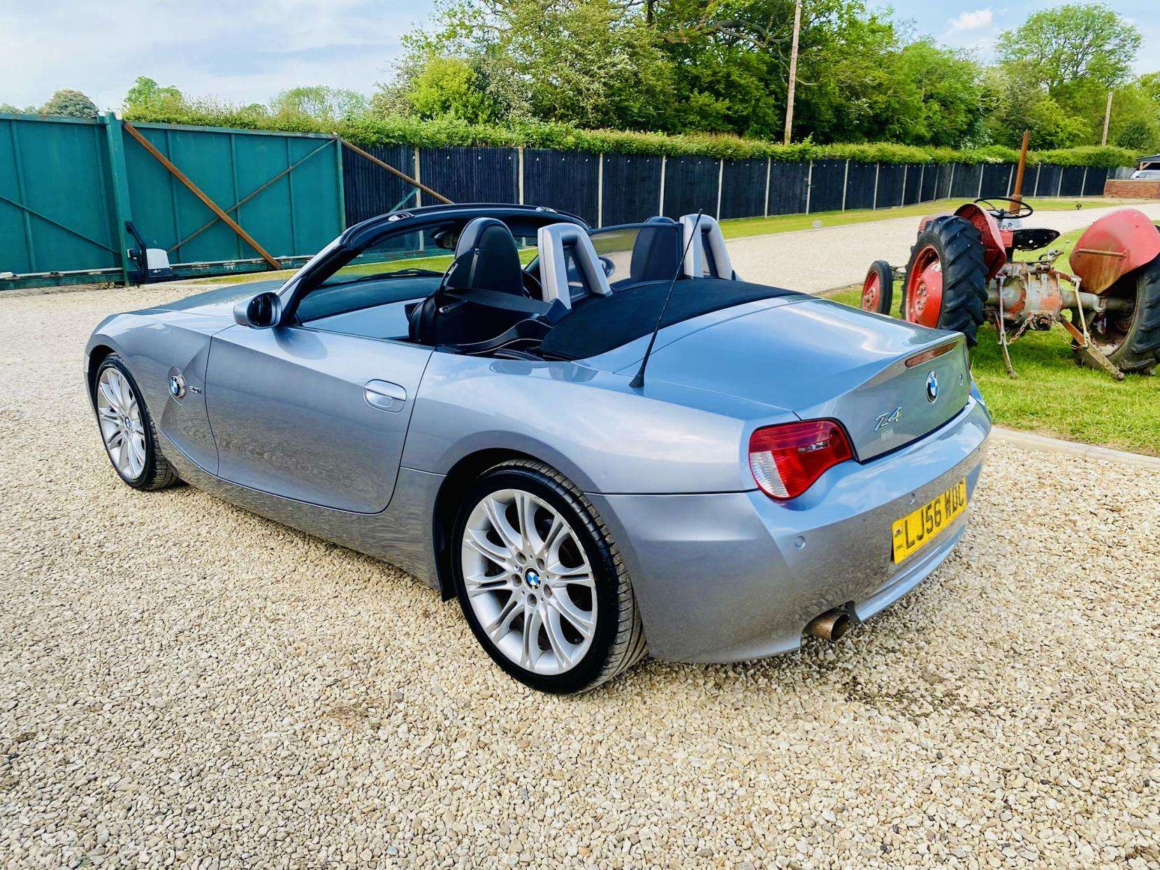 2006 BMW Z4 2006 BMW Z4