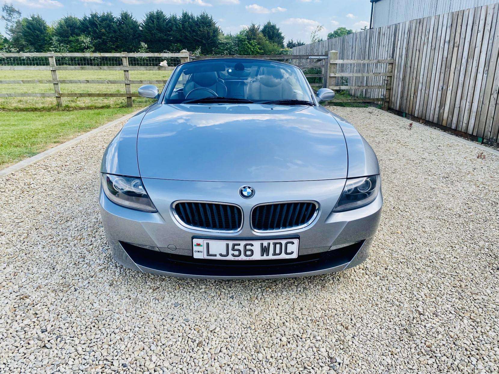 A 2006 BMW Z4 2.0i Sport Convertible 2dr Petrol Manual Euro 4 (150 ps) A 2006 BMW Z4 2.0i Sport Convertible 2dr Petrol Manual Euro 4 (150 ps)