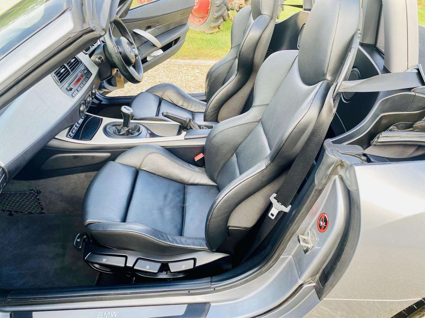 2006 BMW Z4 2006 BMW Z4