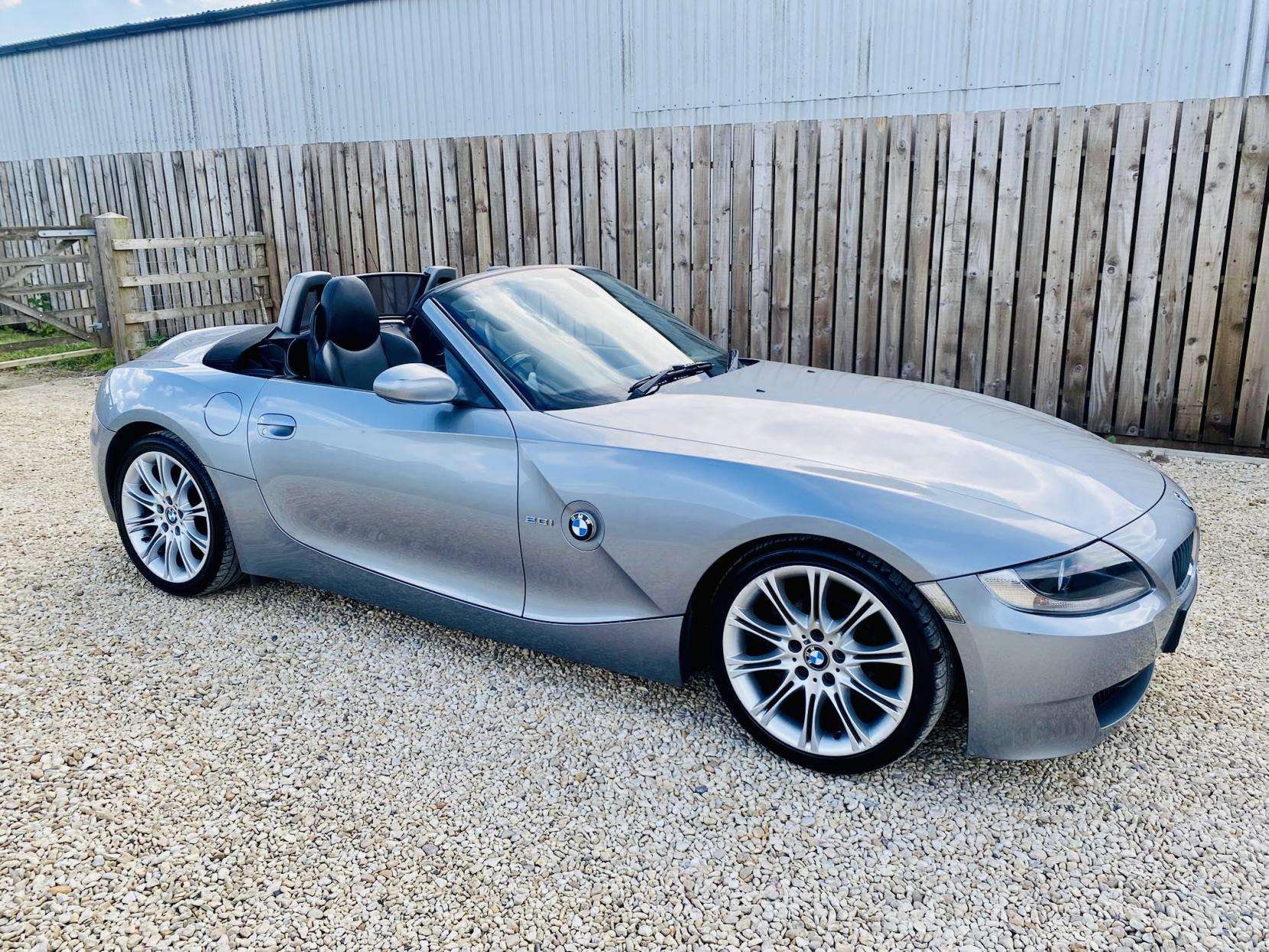 A 2006 BMW Z4 2.0i Sport Convertible 2dr Petrol Manual Euro 4 (150 ps) A 2006 BMW Z4 2.0i Sport Convertible 2dr Petrol Manual Euro 4 (150 ps)