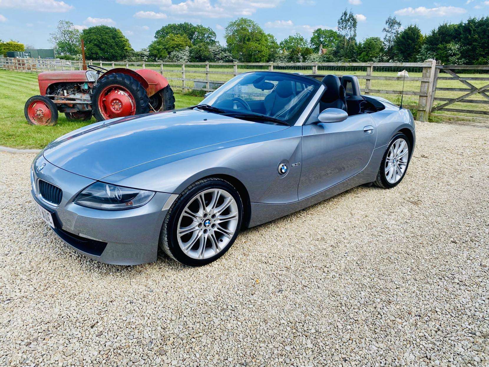 A 2006 BMW Z4 2.0i Sport Convertible 2dr Petrol Manual Euro 4 (150 ps) A 2006 BMW Z4 2.0i Sport Convertible 2dr Petrol Manual Euro 4 (150 ps)