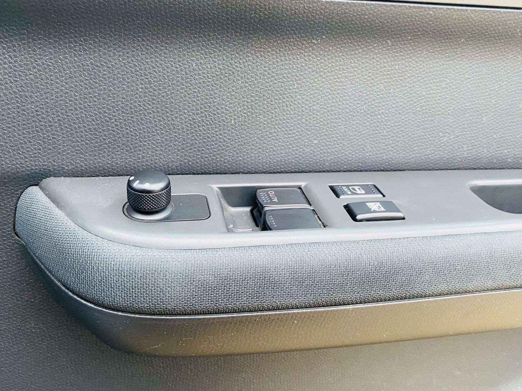 2009 SUZUKI SWIFT 2009 SUZUKI SWIFT