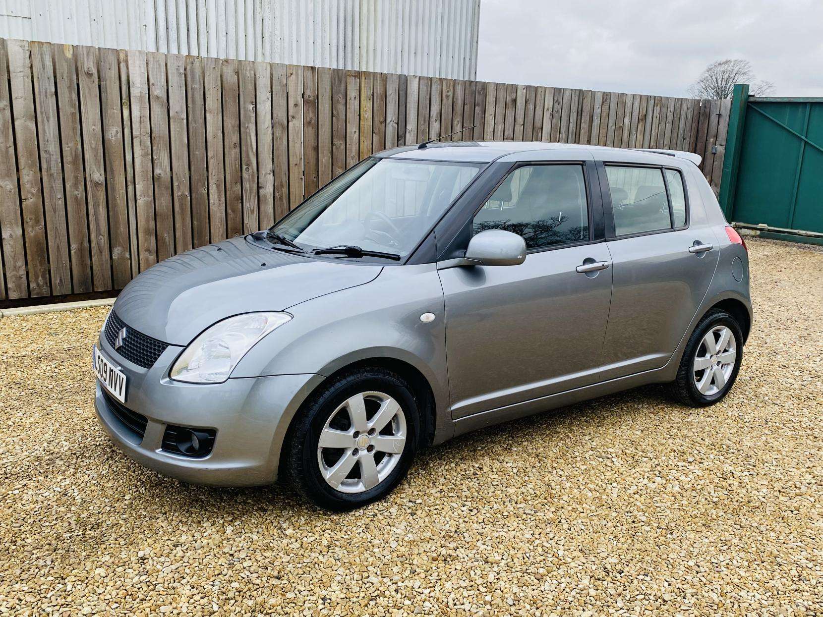 2009 SUZUKI SWIFT 2009 SUZUKI SWIFT