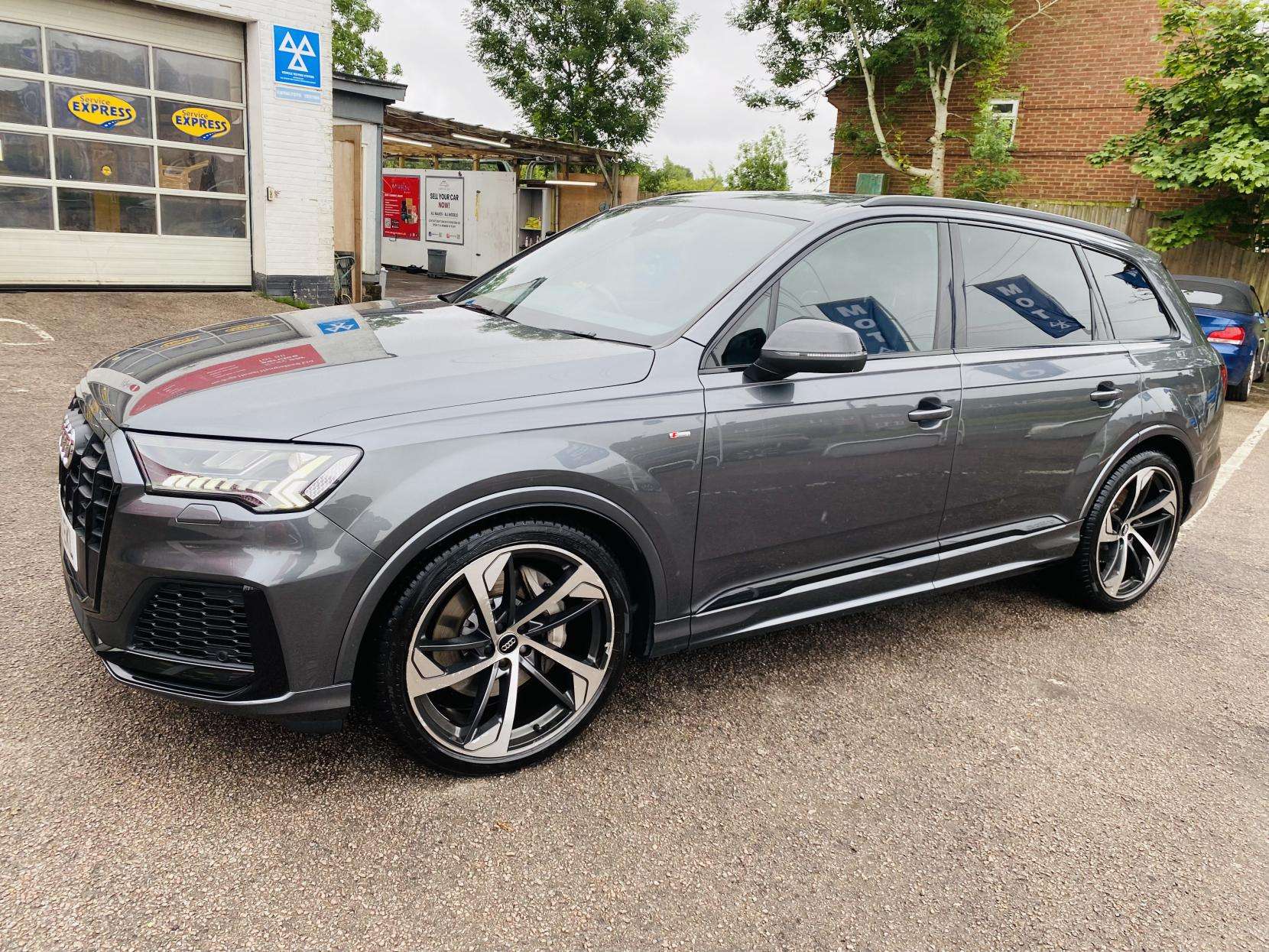 2020 AUDI Q7 2020 AUDI Q7