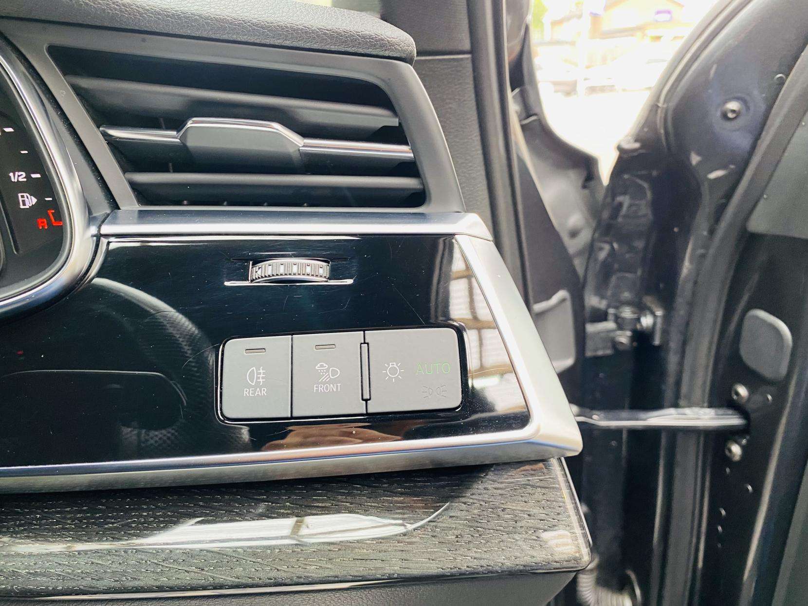 2020 AUDI Q7 2020 AUDI Q7