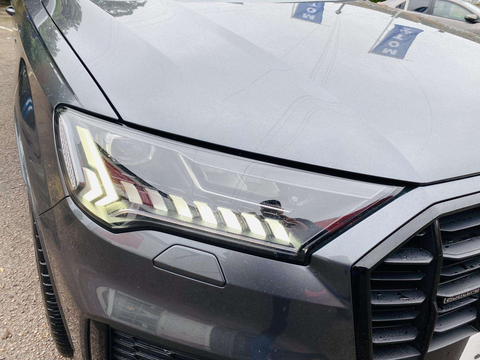 2020 AUDI Q7 2020 AUDI Q7