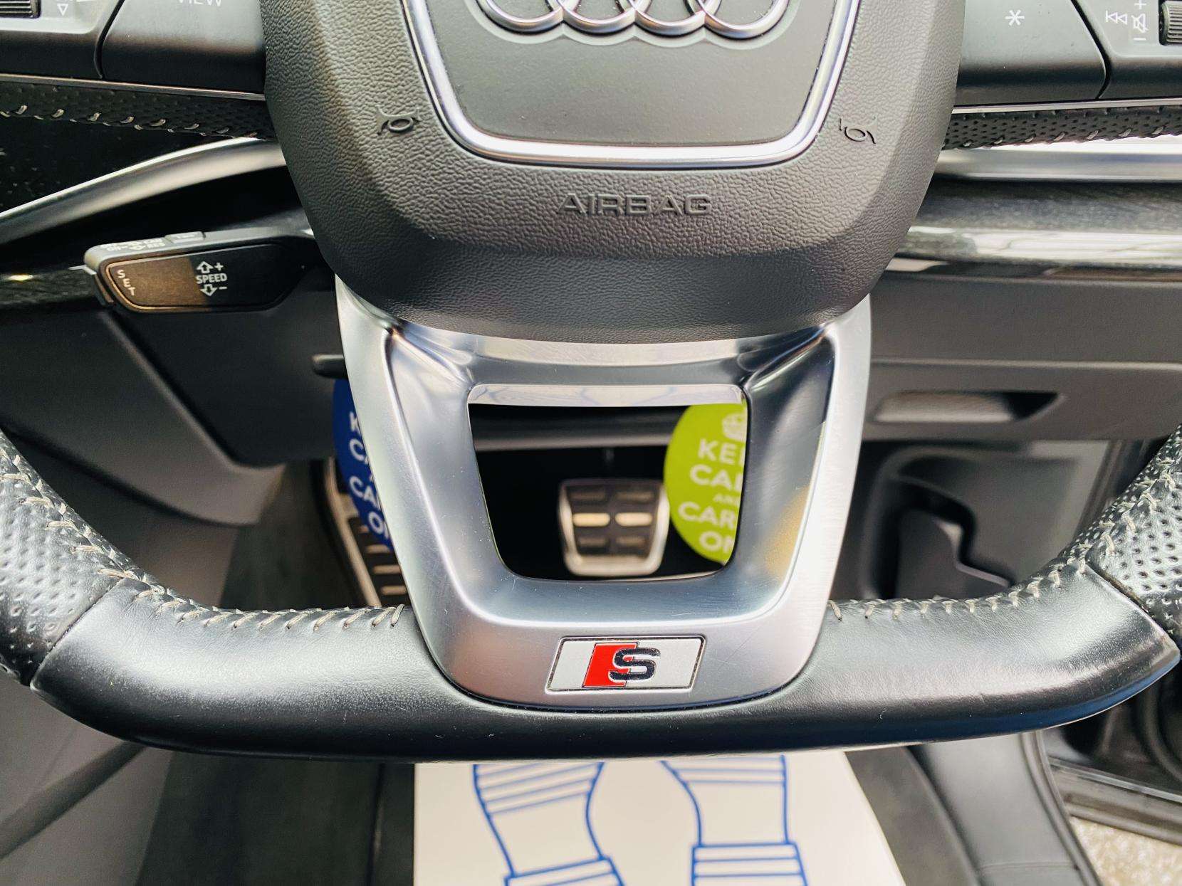 2020 AUDI Q7 2020 AUDI Q7