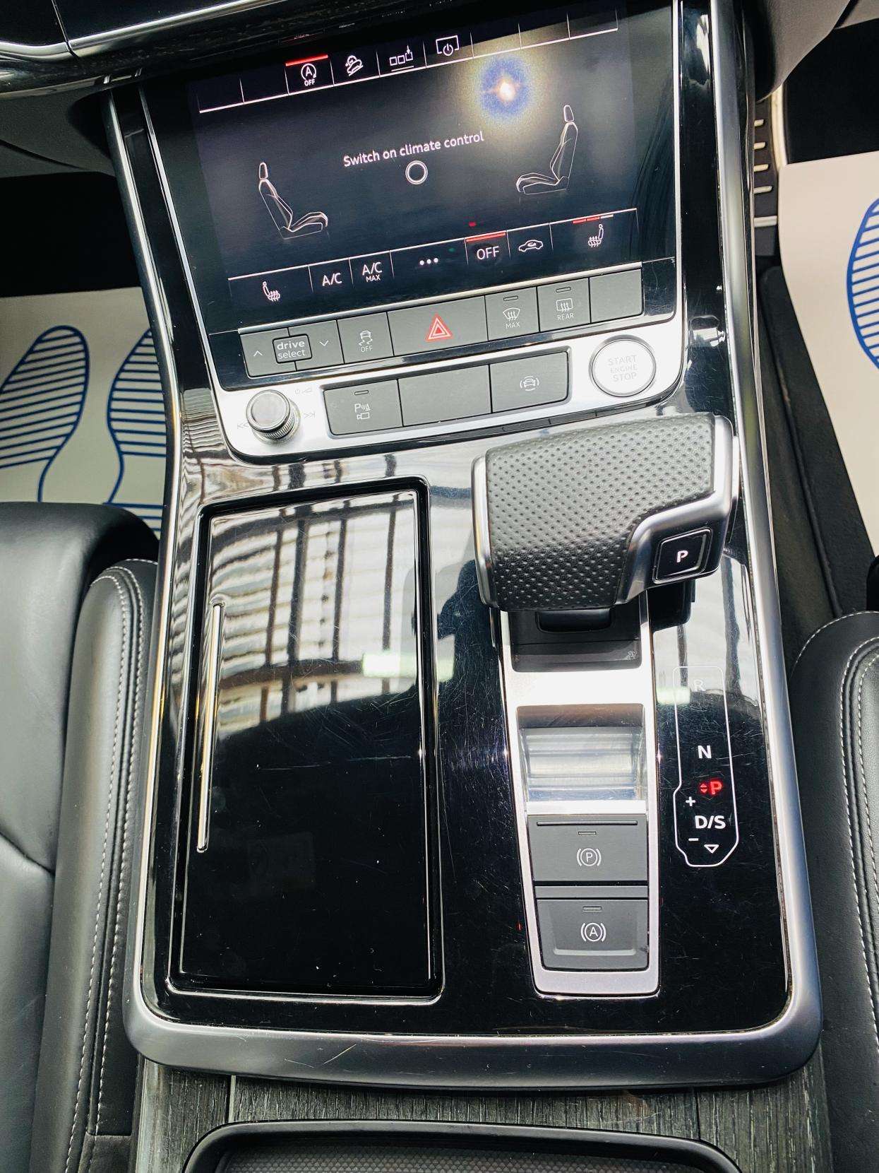 2020 AUDI Q7 2020 AUDI Q7