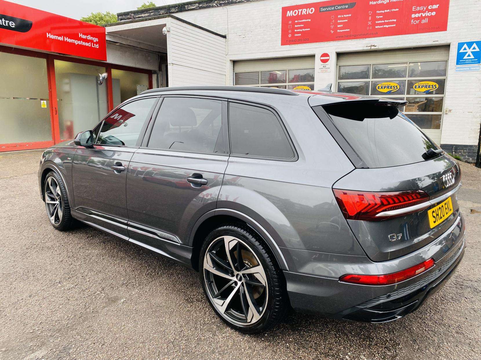 2020 AUDI Q7 2020 AUDI Q7