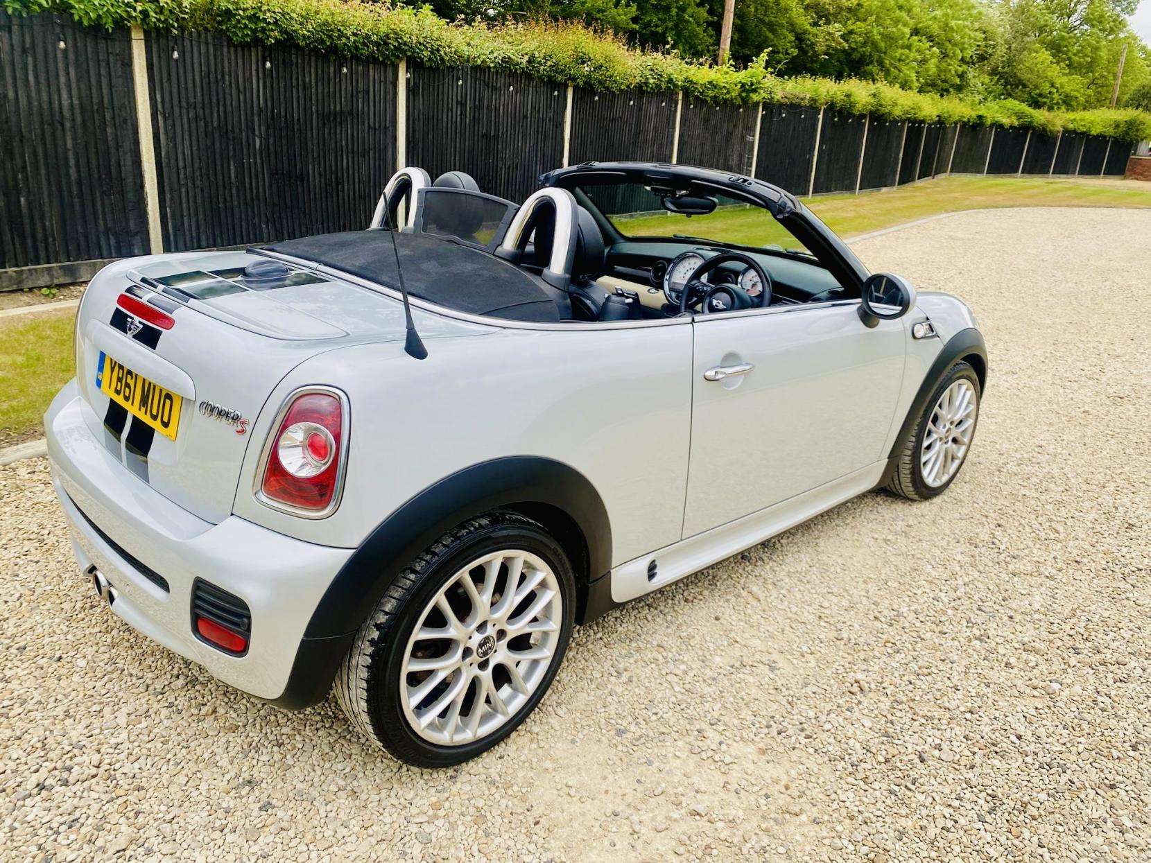 A 2012 MINI ROADSTER 1.6 Cooper S Convertible 2dr Petrol Manual Euro 5 (s/s) (184 ps) A 2012 MINI ROADSTER 1.6 Cooper S Convertible 2dr Petrol Manual Euro 5 (s/s) (184 ps)