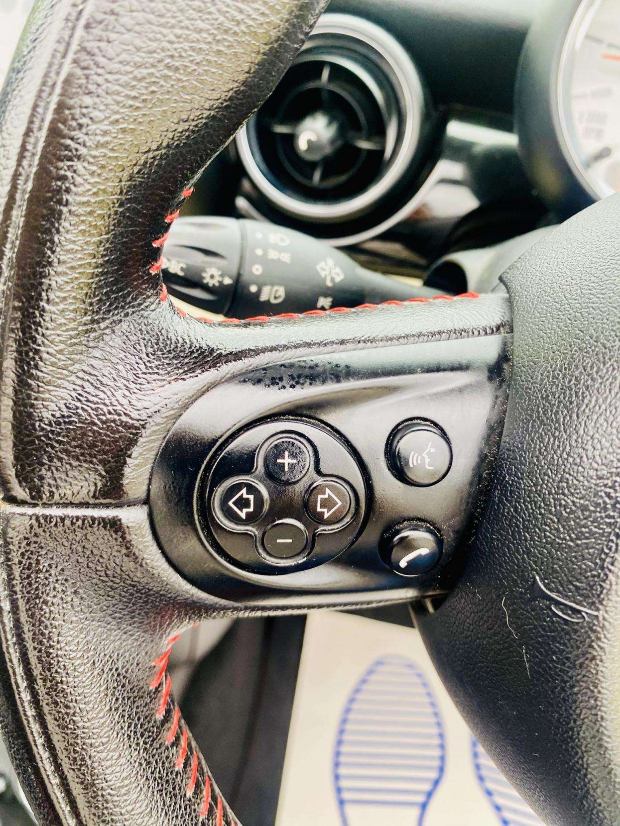 2012 MINI ROADSTER 2012 MINI ROADSTER