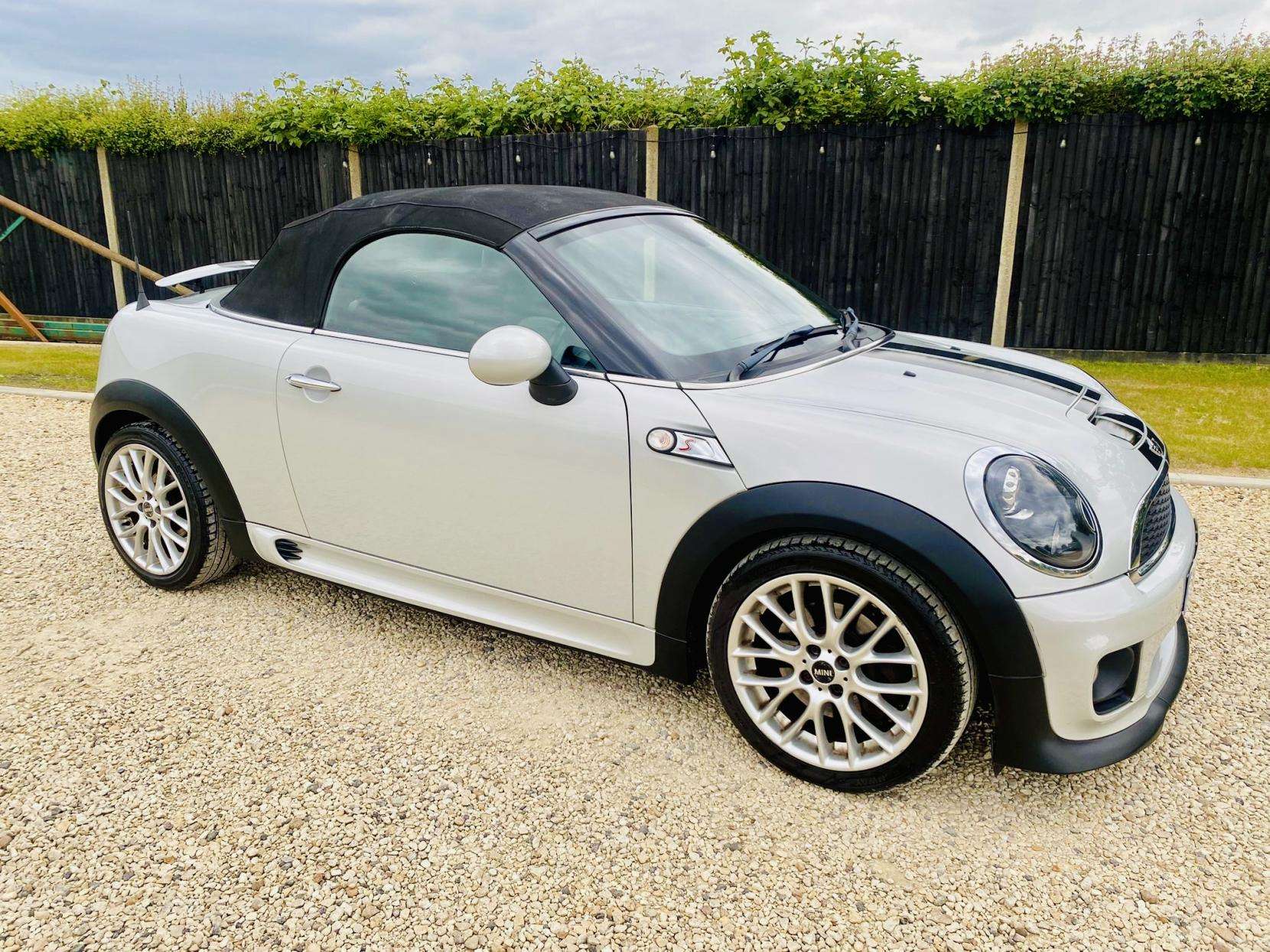 A 2012 MINI ROADSTER 1.6 Cooper S Convertible 2dr Petrol Manual Euro 5 (s/s) (184 ps) A 2012 MINI ROADSTER 1.6 Cooper S Convertible 2dr Petrol Manual Euro 5 (s/s) (184 ps)