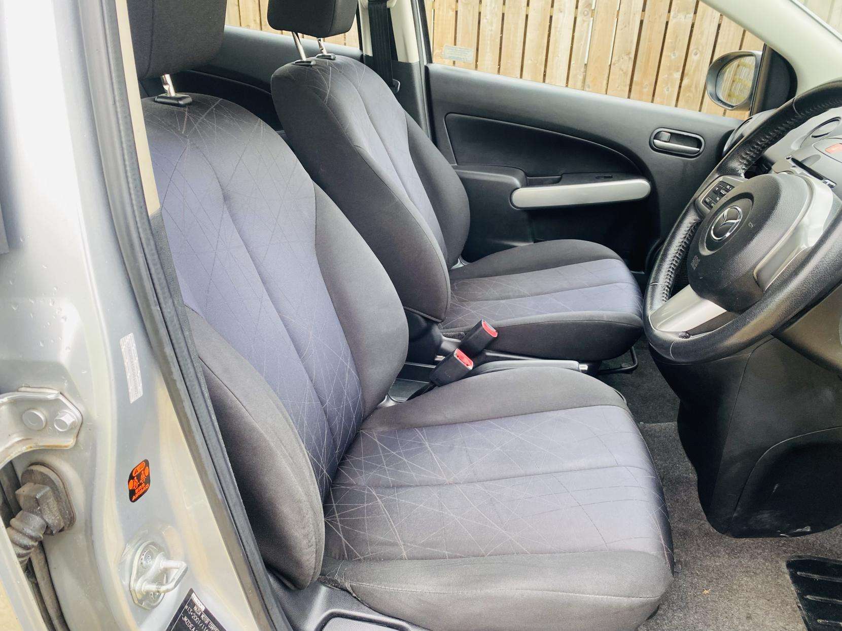 2010 MAZDA MAZDA2 2010 MAZDA MAZDA2