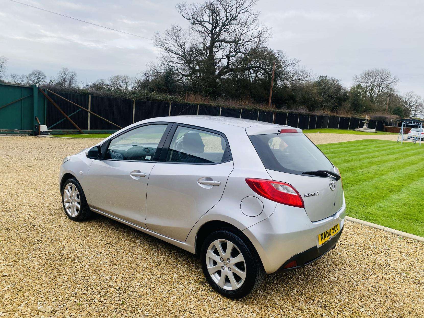 2010 MAZDA MAZDA2 2010 MAZDA MAZDA2