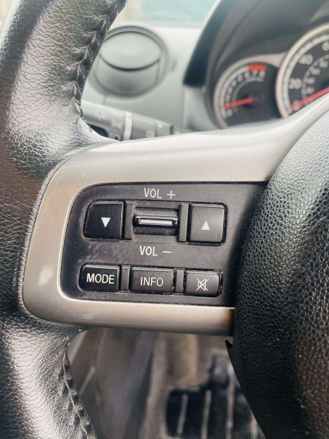 2010 MAZDA MAZDA2 2010 MAZDA MAZDA2