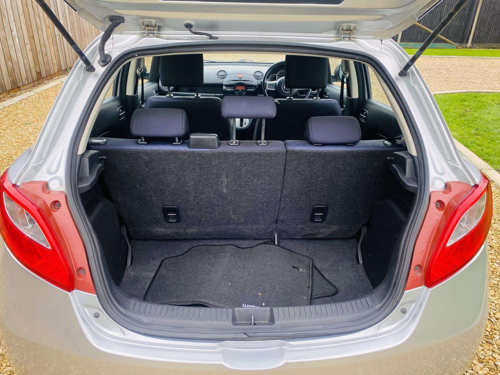 2010 MAZDA MAZDA2 2010 MAZDA MAZDA2