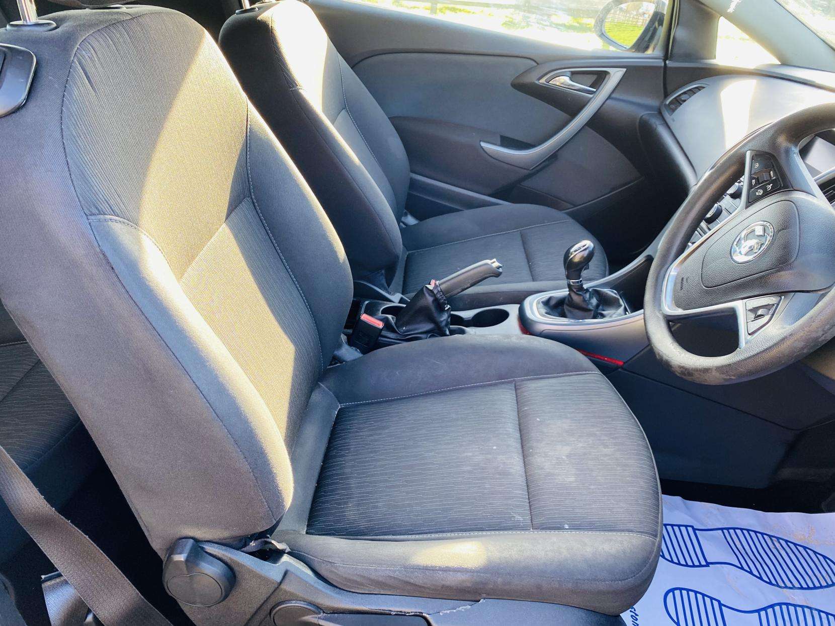 2012 VAUXHALL ASTRA GTC 2012 VAUXHALL ASTRA GTC