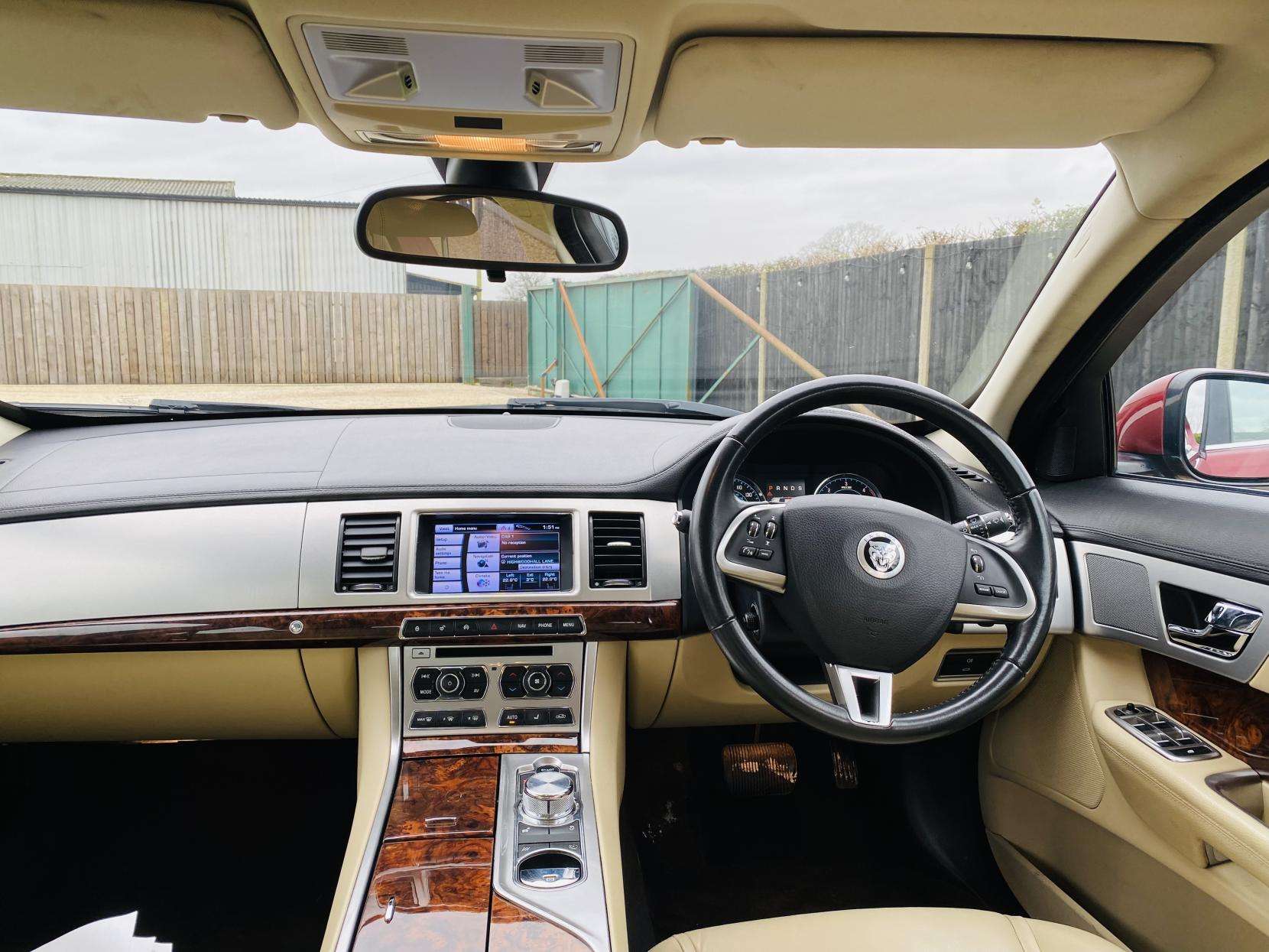 2013 JAGUAR XF 2013 JAGUAR XF