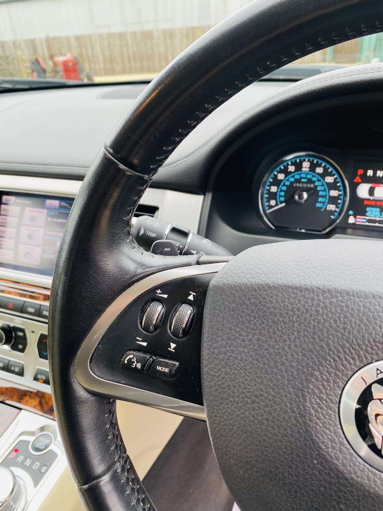 2013 JAGUAR XF 2013 JAGUAR XF