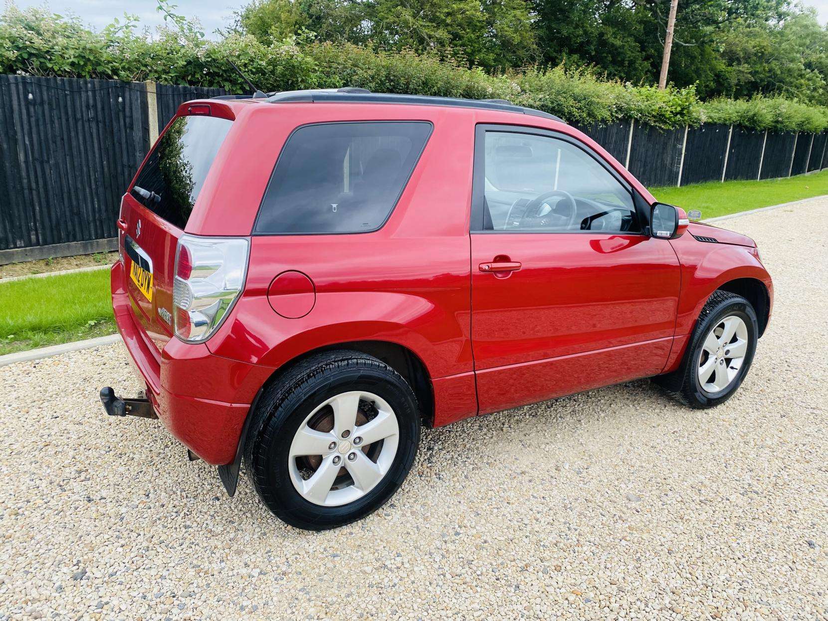 A 2012 SUZUKI GRAND VITARA 1.6 VVT SZ4 SUV 3dr Petrol Manual 4WD Euro 5 (106 ps) A 2012 SUZUKI GRAND VITARA 1.6 VVT SZ4 SUV 3dr Petrol Manual 4WD Euro 5 (106 ps)