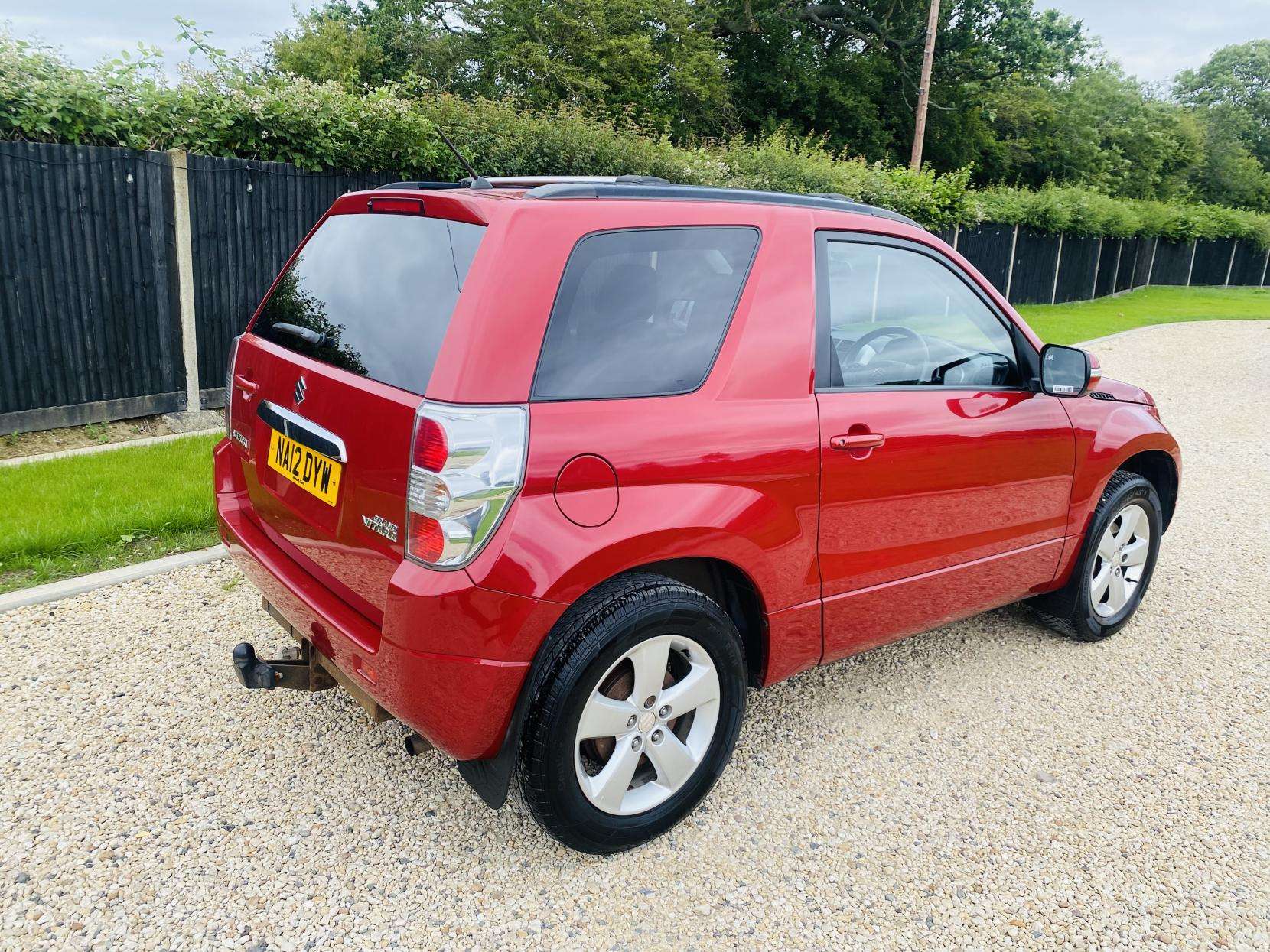 A 2012 SUZUKI GRAND VITARA 1.6 VVT SZ4 SUV 3dr Petrol Manual 4WD Euro 5 (106 ps) A 2012 SUZUKI GRAND VITARA 1.6 VVT SZ4 SUV 3dr Petrol Manual 4WD Euro 5 (106 ps)