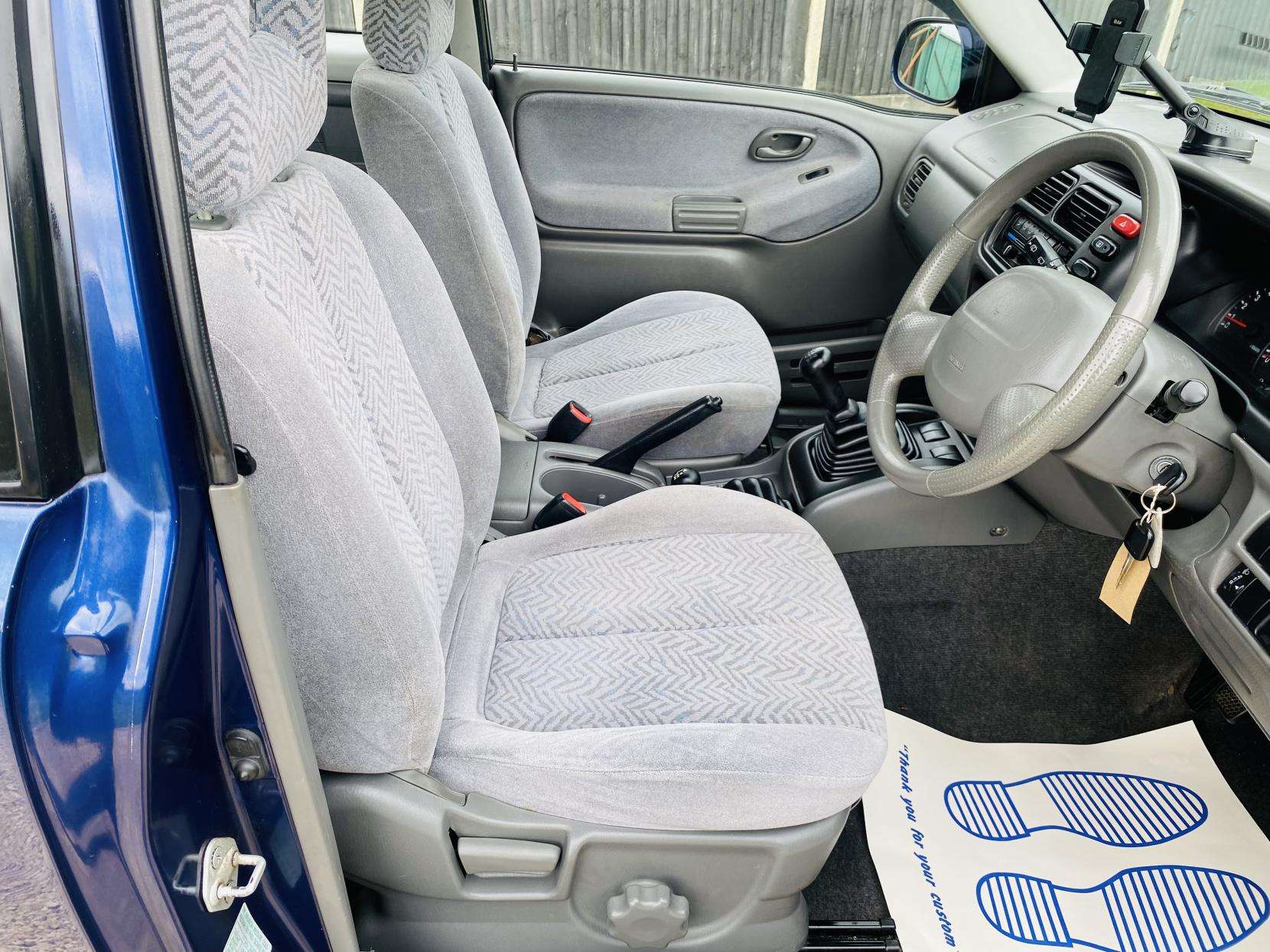 2002 SUZUKI GRAND VITARA 2002 SUZUKI GRAND VITARA