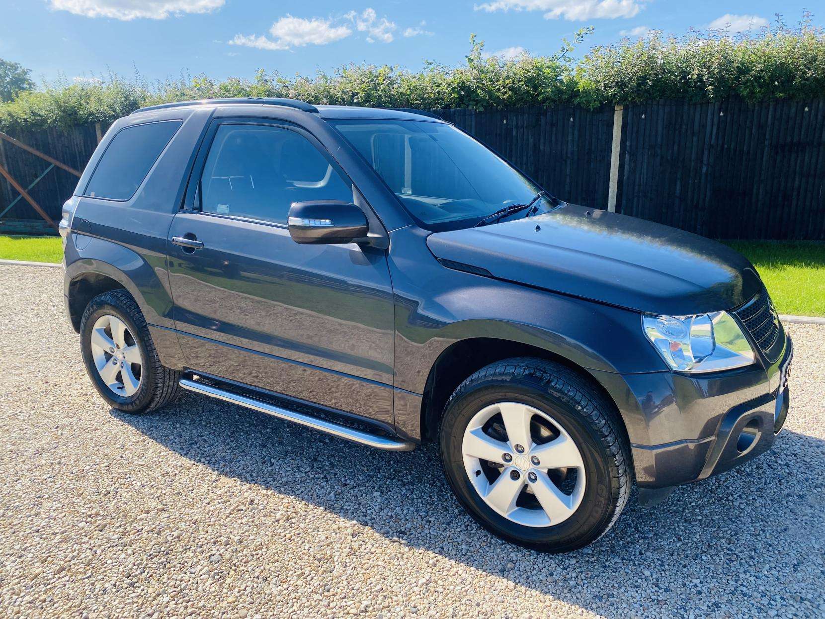 A 2012 SUZUKI GRAND VITARA 1.6 VVT SZ4 SUV 3dr Petrol Manual 4WD Euro 5 (106 ps) A 2012 SUZUKI GRAND VITARA 1.6 VVT SZ4 SUV 3dr Petrol Manual 4WD Euro 5 (106 ps)